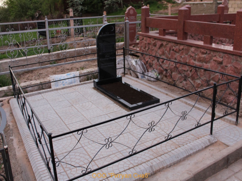 Облицовка могил плиткой